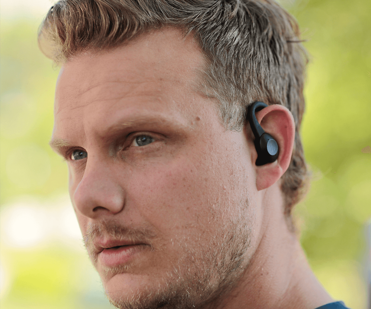 BLUETOOTH 5.0 Connectivity wireless EarBuds LifeStyle Banner